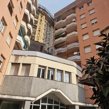 招待所 Yalda Apartment 热那亚