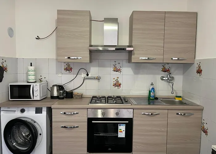 Yalda Konukevi Cenova